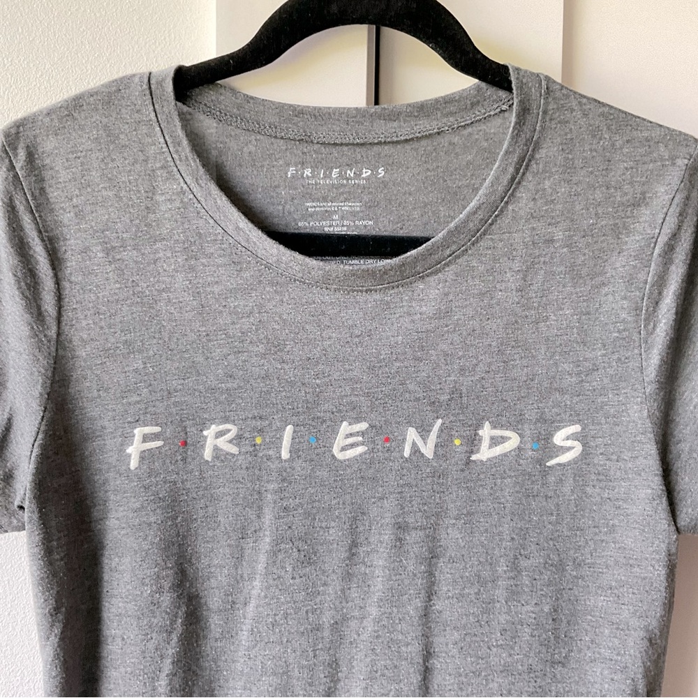 Friends TSHIRT - Picture 2 of 5